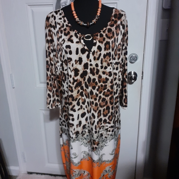 Dress and necklace set - Picture 4 of 6